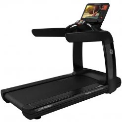 Life Fitness Platinum Club Series Treadmill With DISCOVER SE3HD Console