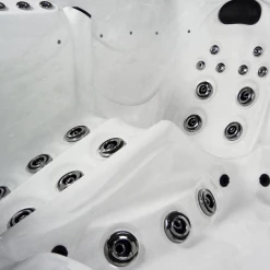 Orca Leisure Swan Boro 2 - 6 Person Hot Tub - FREE INSTALLATION