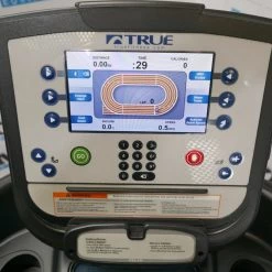 True Fitness Refurbished True Fitness TC900 Escalate High Performance Treadmill