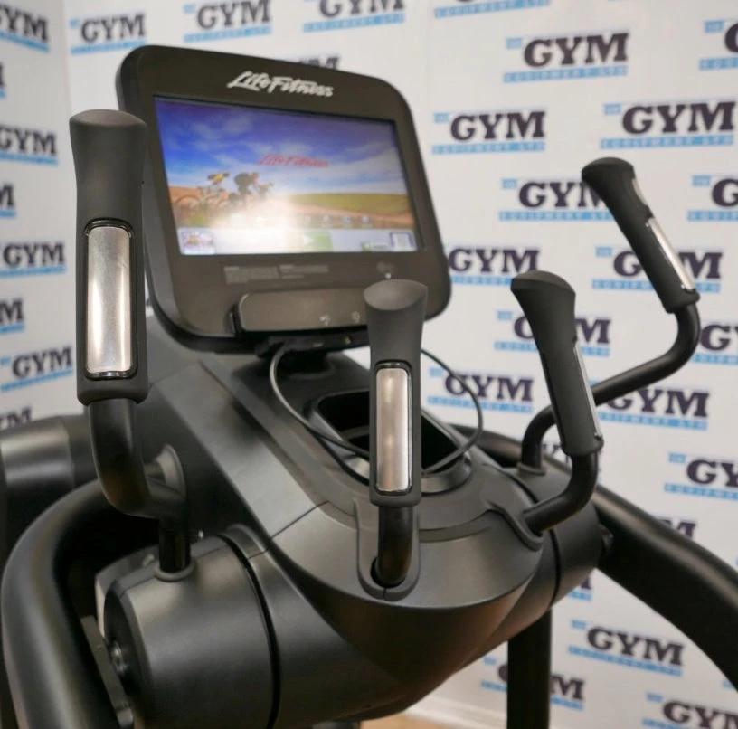 Cardio Refurbished Life Fitness Elevation Series Discover SE FlexStrider