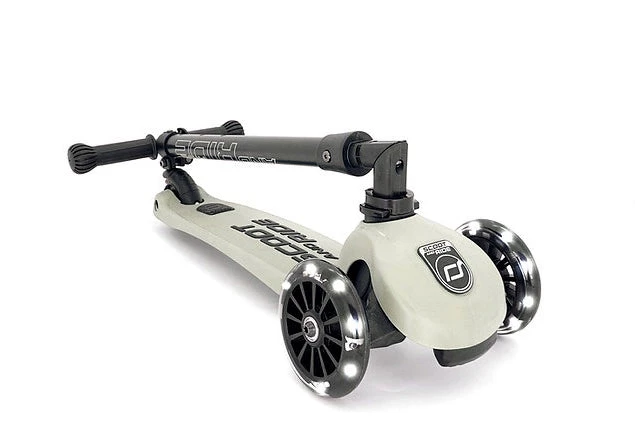 Scoot & Ride Highway Kick 3 LED Scooter