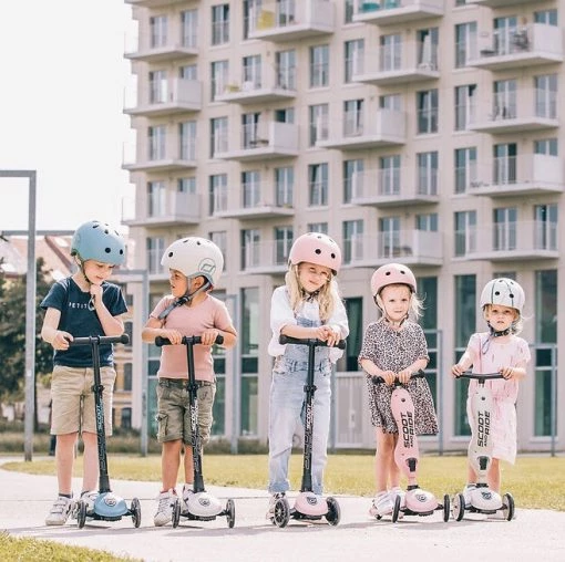 Scoot & Ride Highway Kick 3 LED Scooter