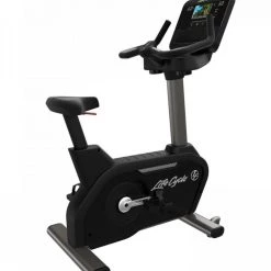 Life Fitness Club Series+ Upright Bike With DX Console (Titanium)