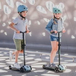 Scoot & Ride Highway Kick 5 LED Scooter Leisure