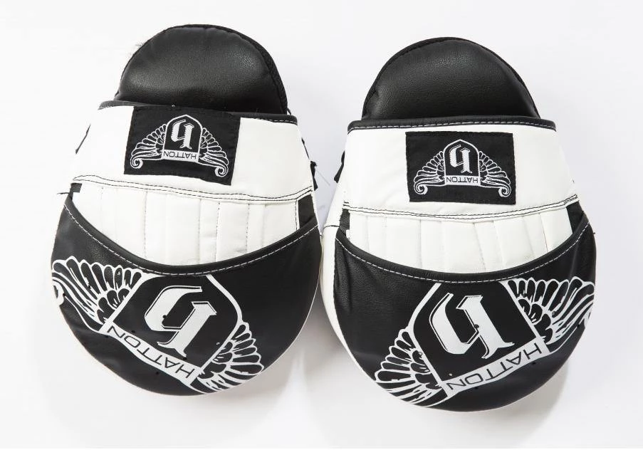 Hatton Boxing Hatton Curved Hook And Jab Pads (pair)